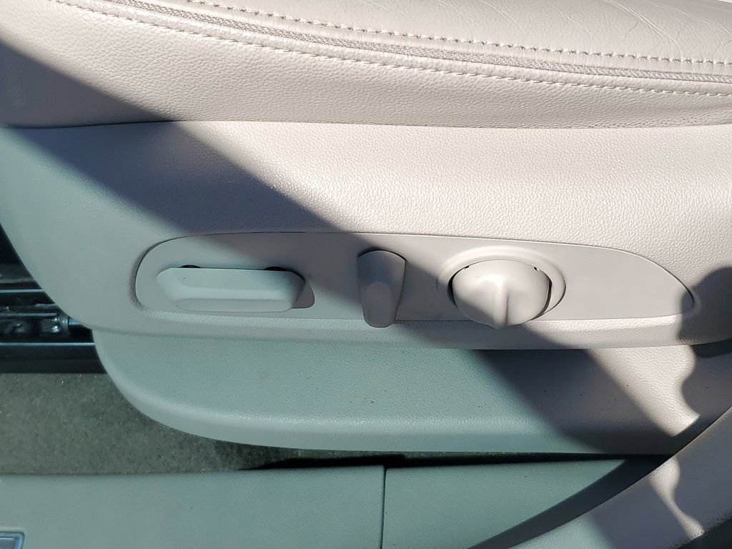 Used 2020 GMC Terrain Denali w/ Denali Premium Package image 19