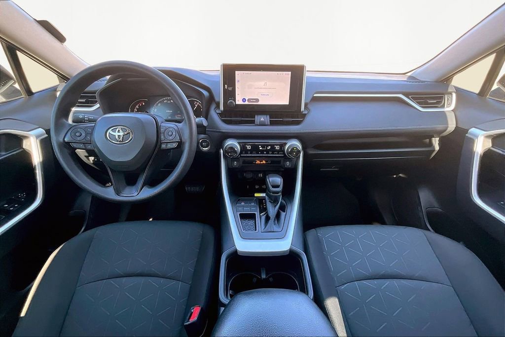 Used 2023 Toyota RAV4 XLE image 16