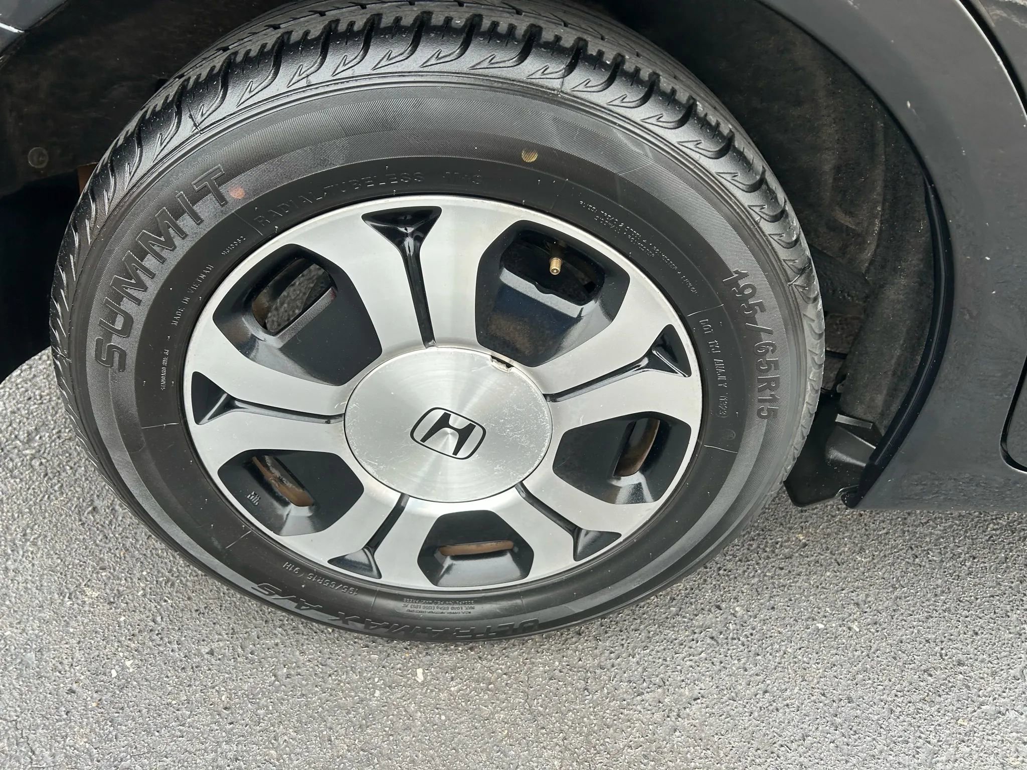 Used 2014 Honda Civic Hybrid Sedan image 30