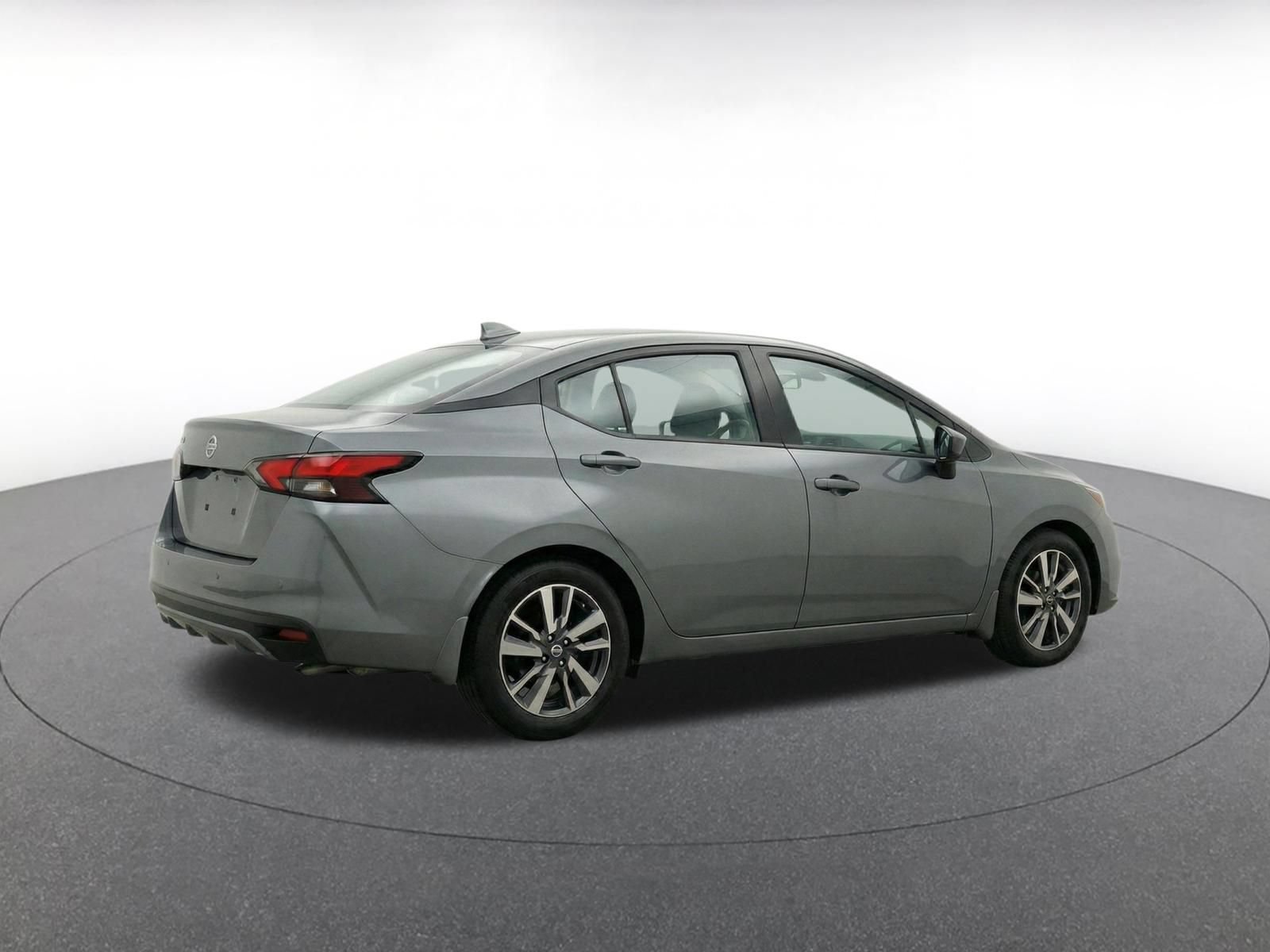 Used 2025 Nissan Versa SV FWD image 9