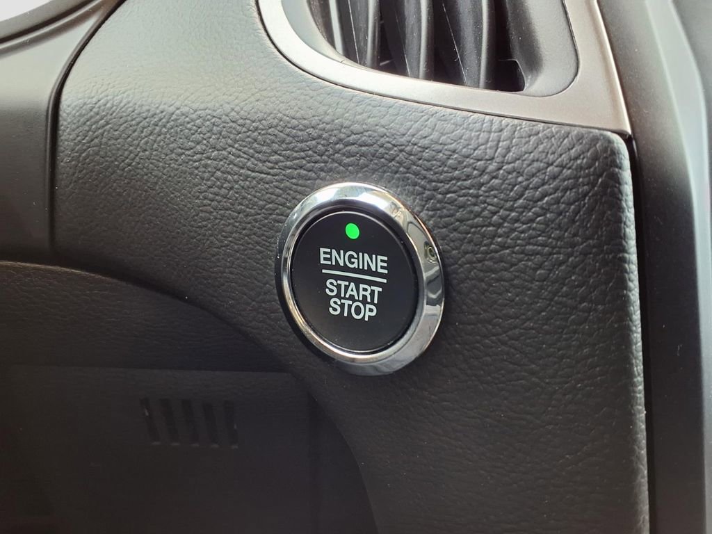 Used 2023 Ford Edge SEL w/ Convenience Package image 13