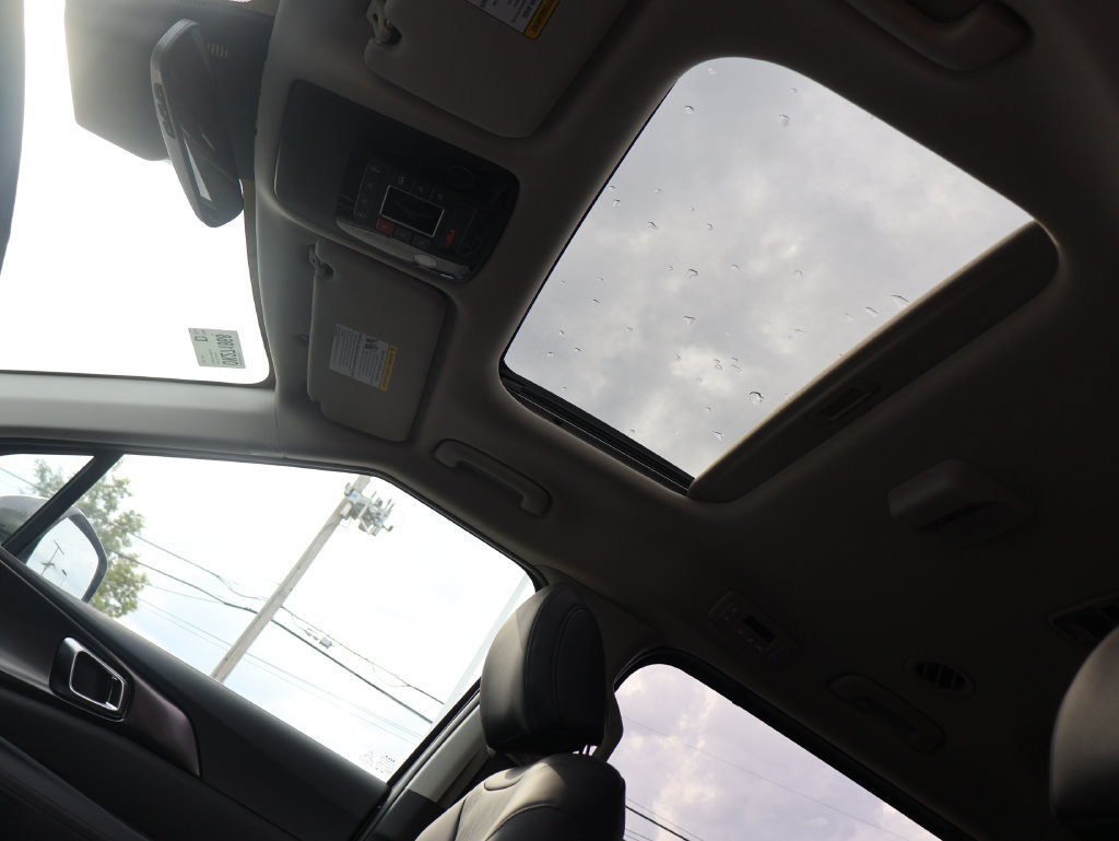 New 2027 Kia Carnival SX w/ Dark Edition Package FWD image 31