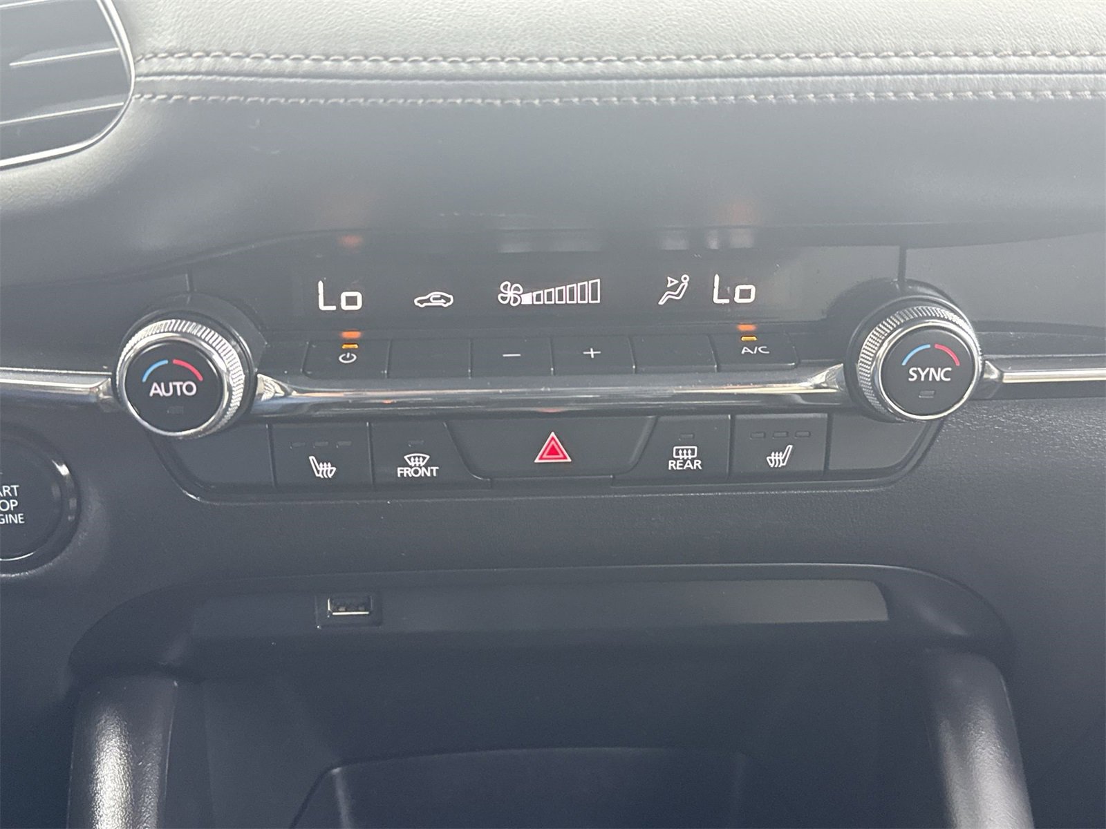 Used 2021 MAZDA MAZDA3 s image 26