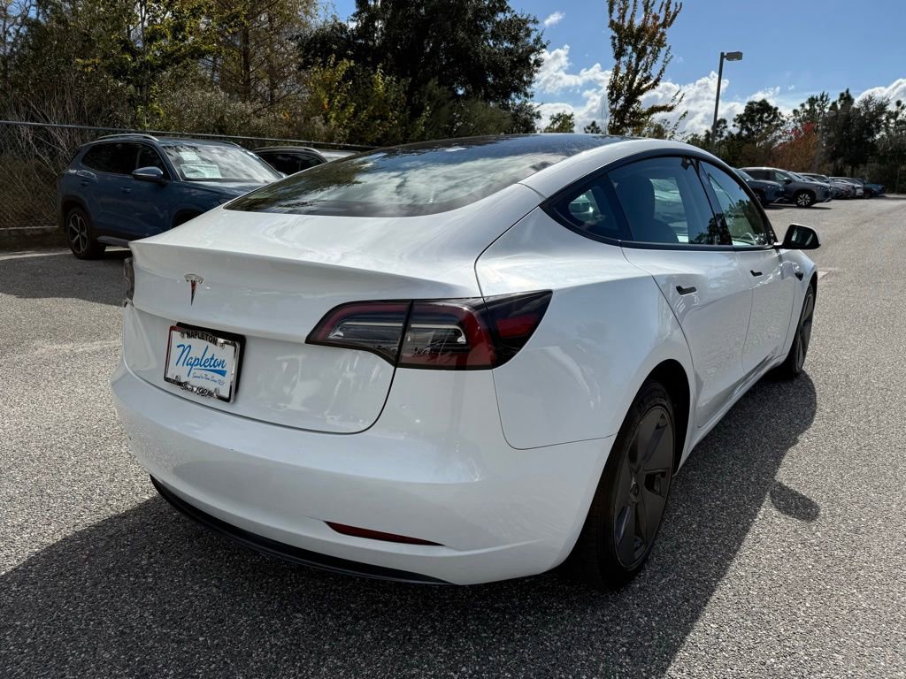 Used 2023 Tesla Model 3 Standard Range image 10