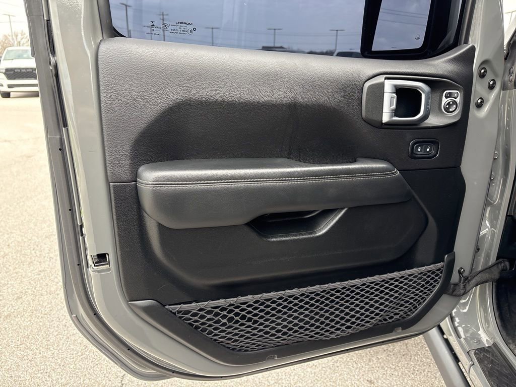 Used 2020 Jeep Gladiator Rubicon image 8