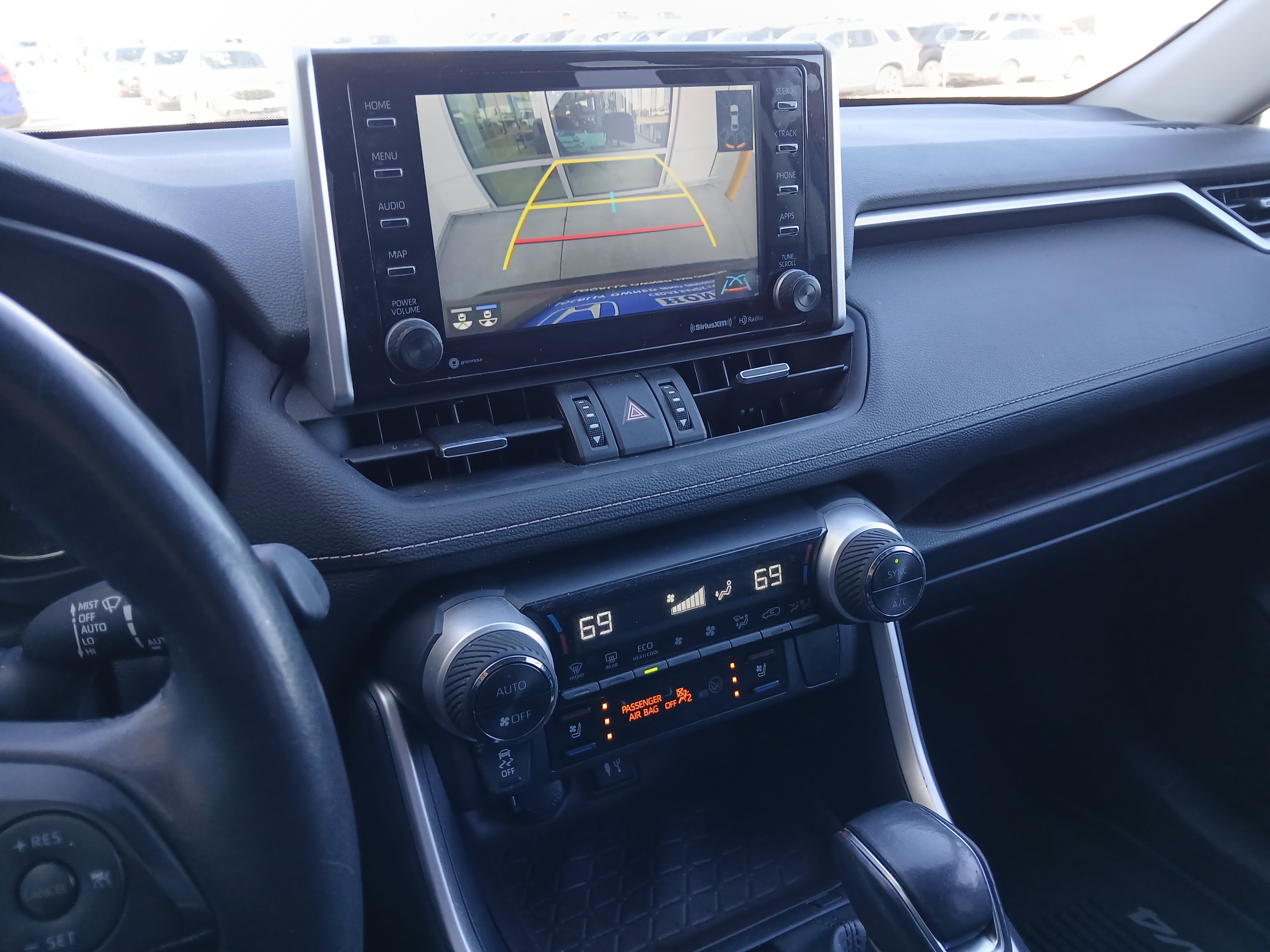 Used 2019 Toyota RAV4 Limited w/ Cold Weather Package image 11