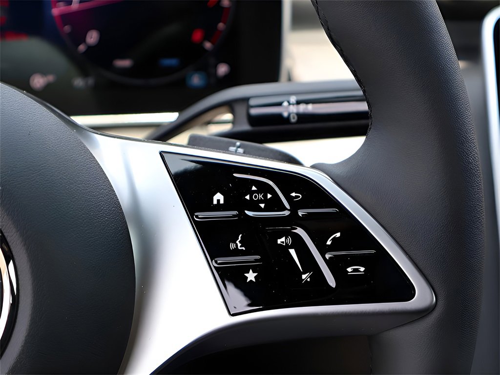 Certified 2025 Mercedes-Benz C 300 4MATIC Sedan image 64