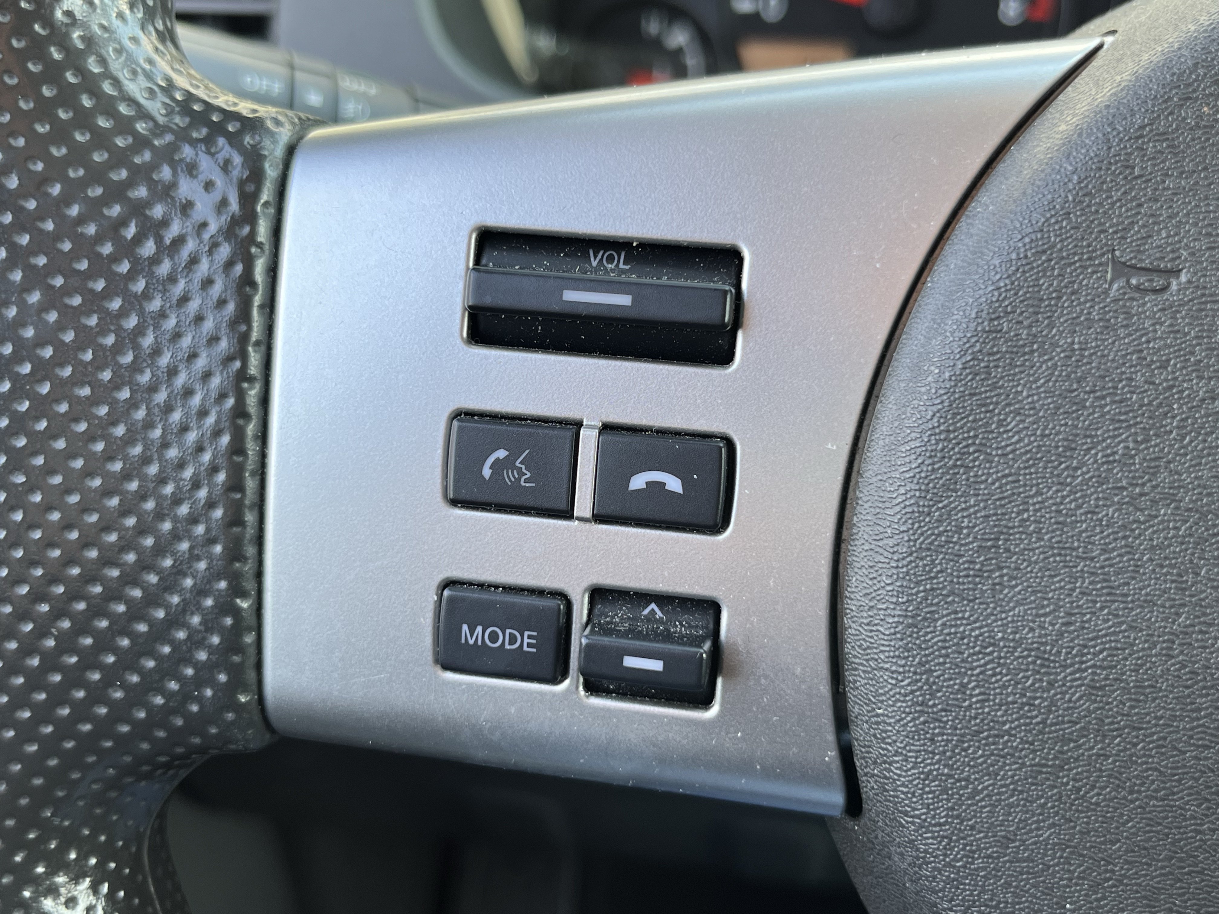 Used 2021 Nissan Frontier SV AWD/4WD image 23
