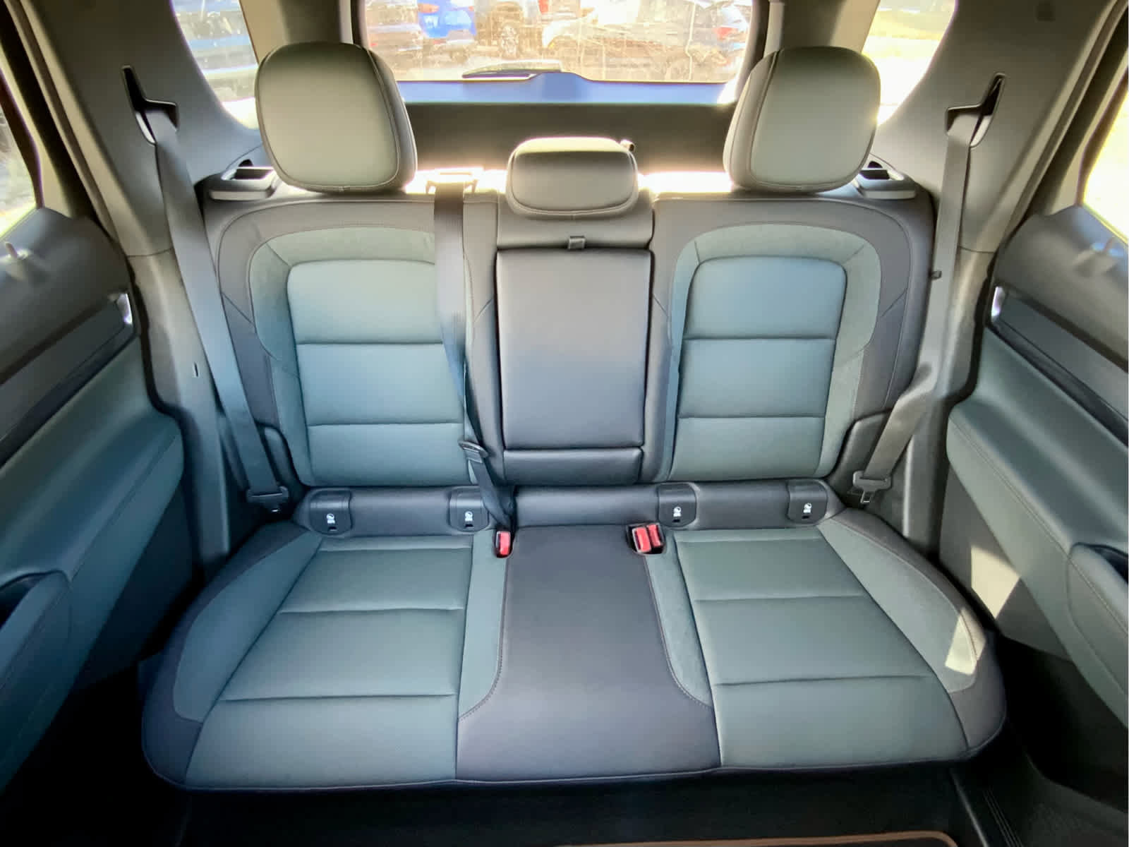 New 2026 GMC Terrain AT4 w/ LPO, Black Badging Package image 27