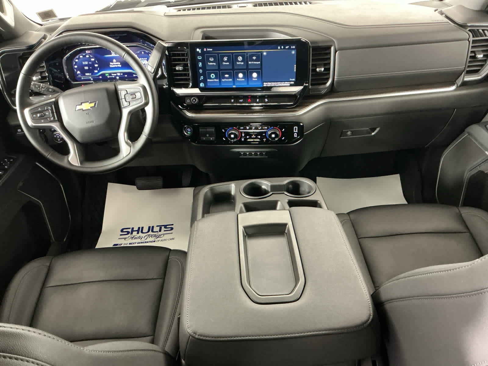 Used 2024 Chevrolet Silverado 3500 LT w/ Convenience Package image 27