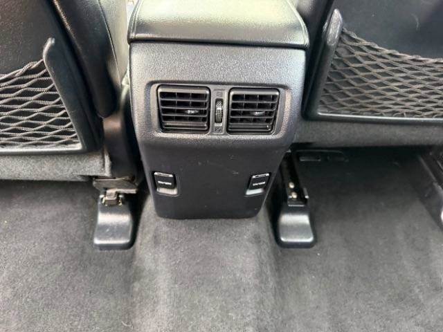 Used 2015 Toyota 4Runner Limited AWD/4WD image 33