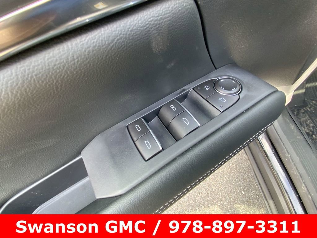 New 2026 GMC Terrain Denali w/ LPO, Floor Liner Package image 23