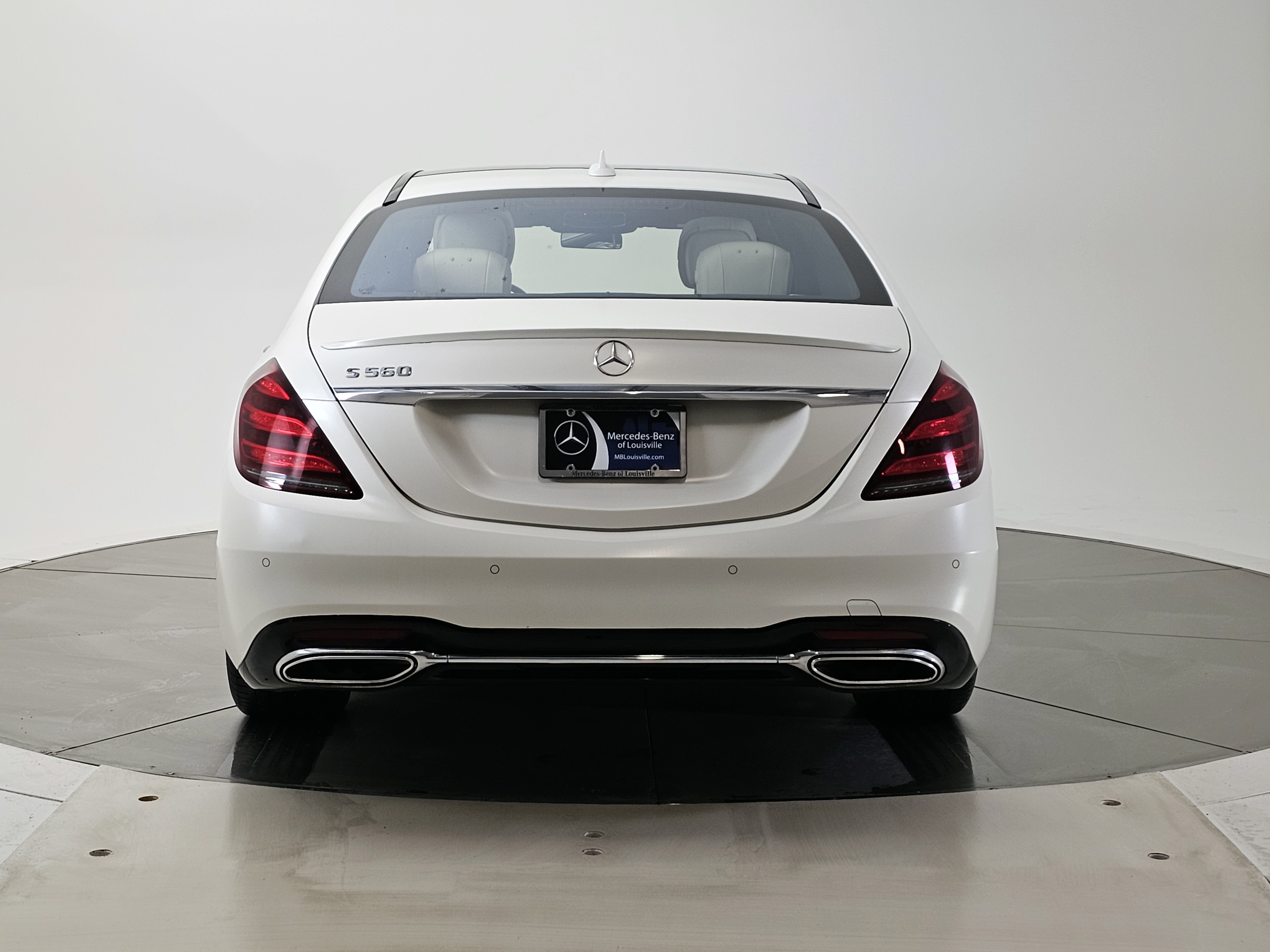 Used 2019 Mercedes-Benz S 560 Sedan image 4