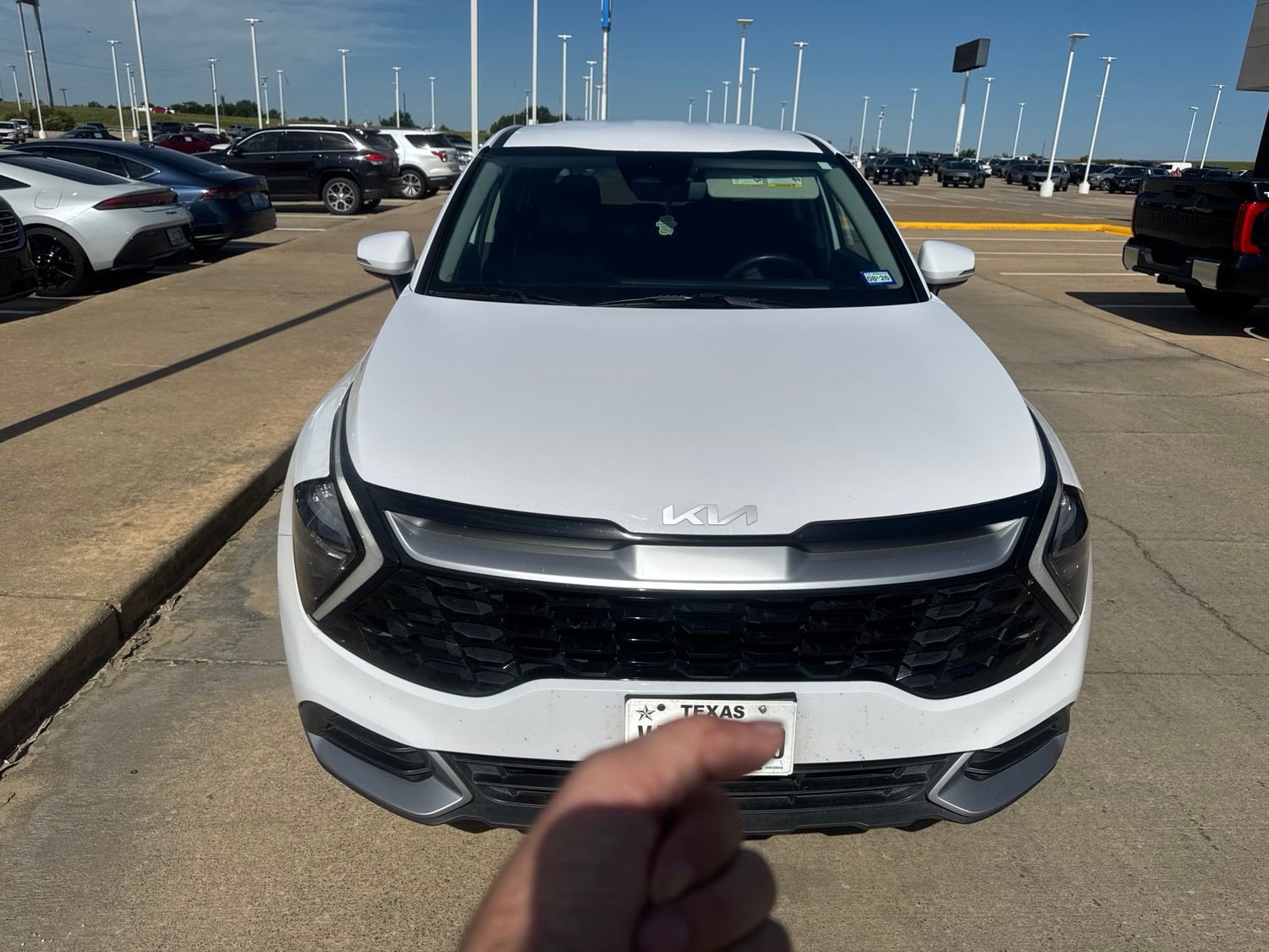 Used 2023 Kia Sportage EX FWD image 11