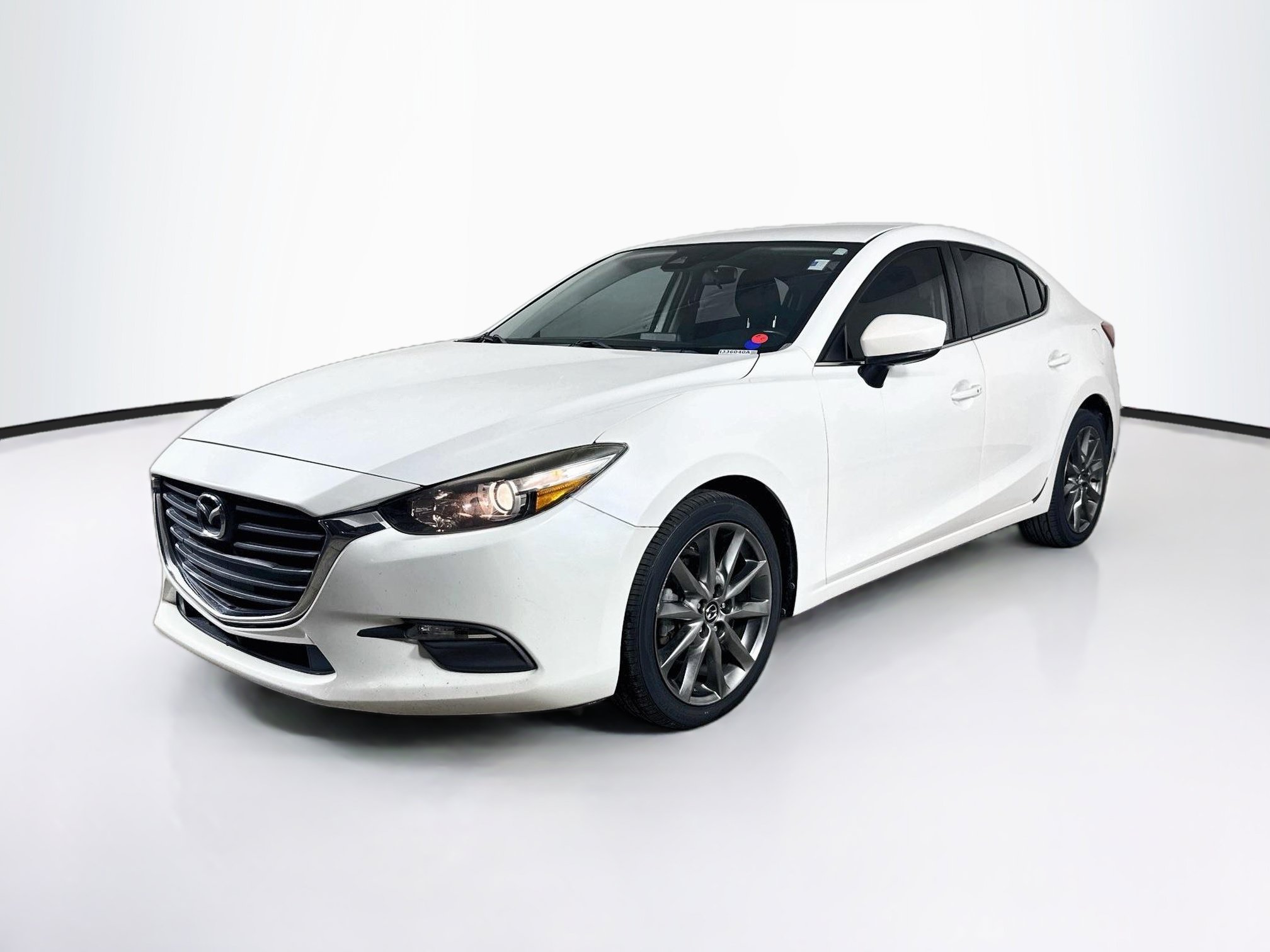 Used 2018 MAZDA MAZDA3 Touring FWD image 4