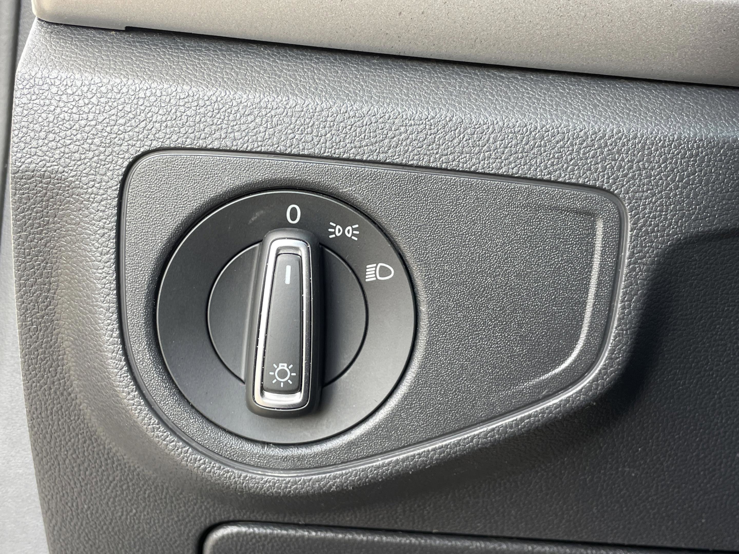 Used 2018 Volkswagen Atlas Launch Edition image 37