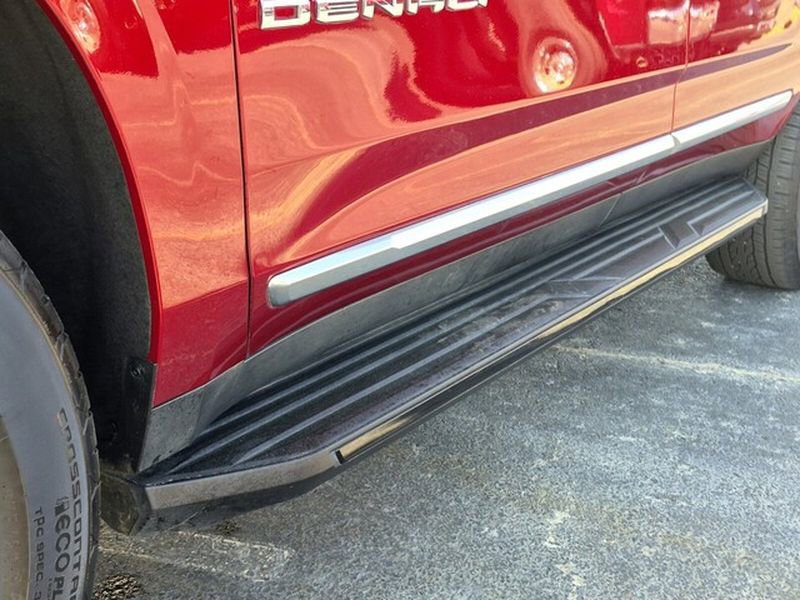 Used 2024 GMC Yukon Denali image 11