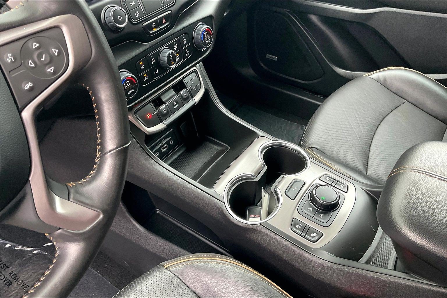 Used 2022 GMC Terrain AT4 w/ Infotainment Package II AWD/4WD image 22