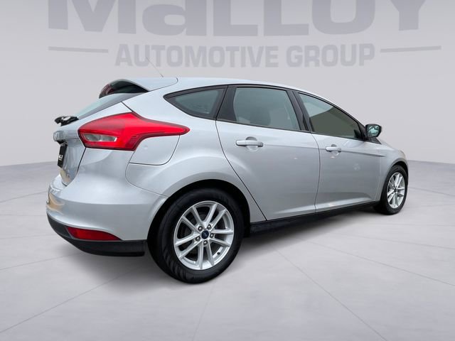 Used 2018 Ford Focus SE w/ Cold Weather Package image 5