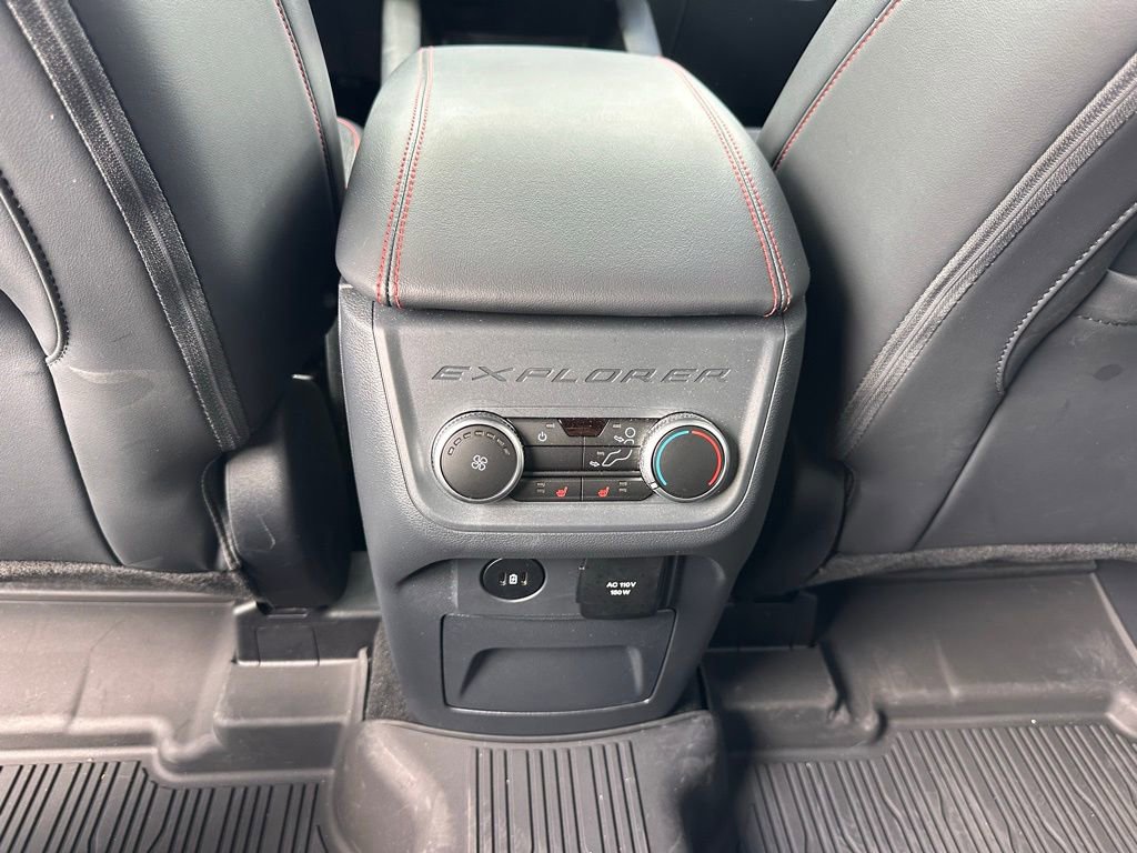Used 2025 Ford Explorer ST AWD/4WD image 26