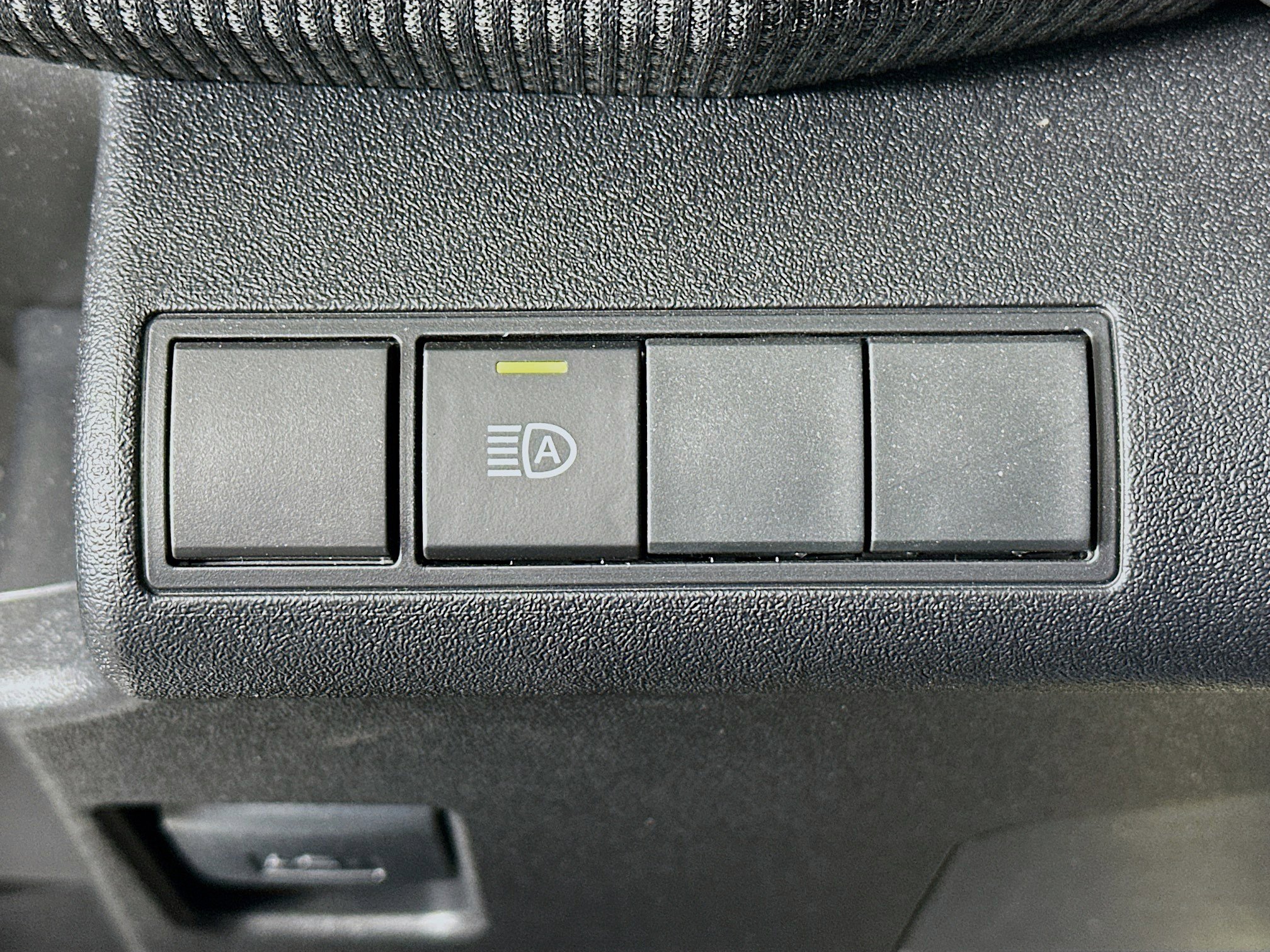 Used 2023 Toyota bZ4X XLE w/ Weather Package FWD image 17