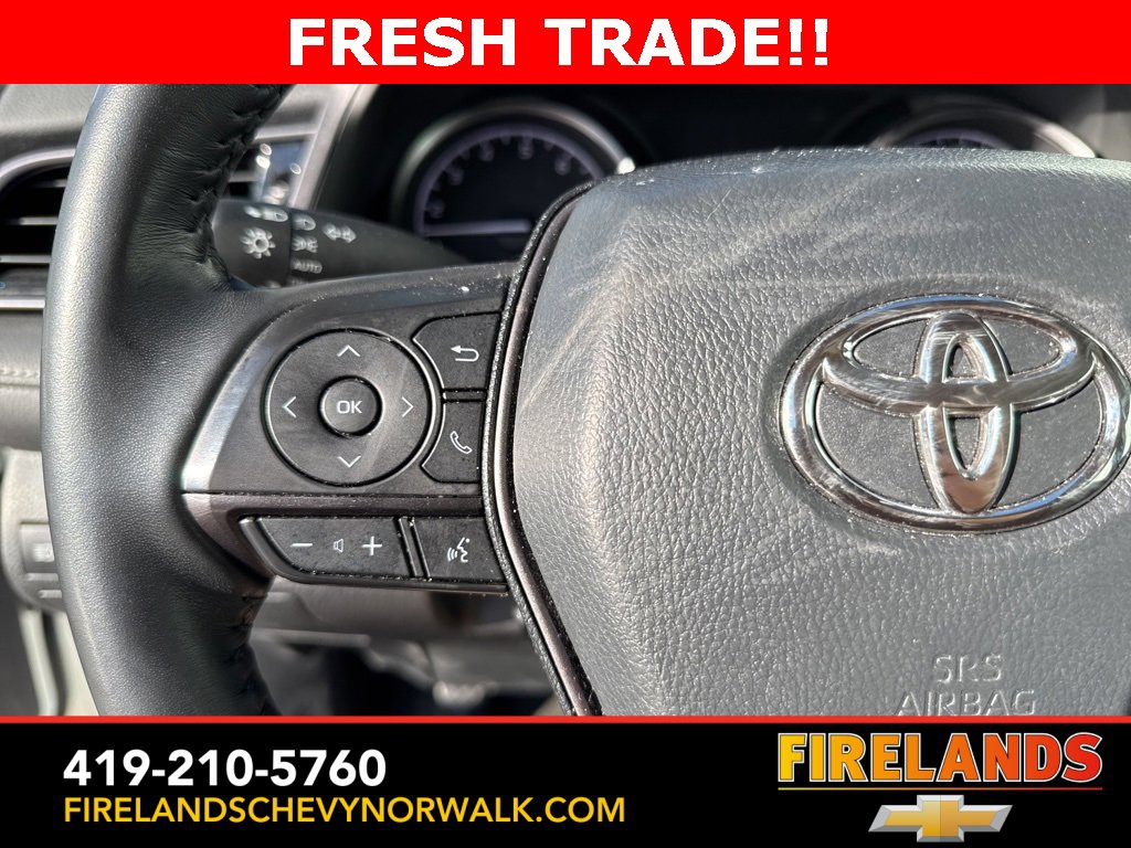 Used 2024 Toyota Camry SE image 9