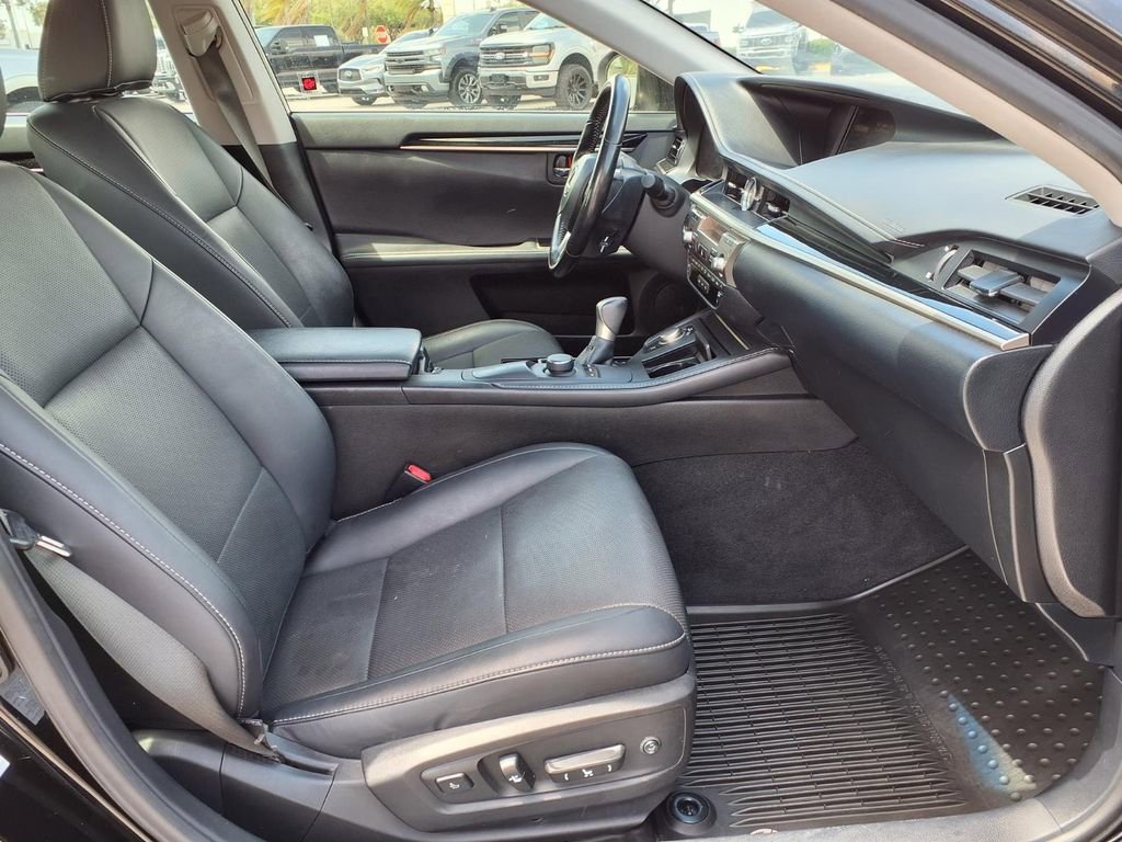 Used 2016 Lexus ES 350 w/ Accessory Package 2 FWD image 12