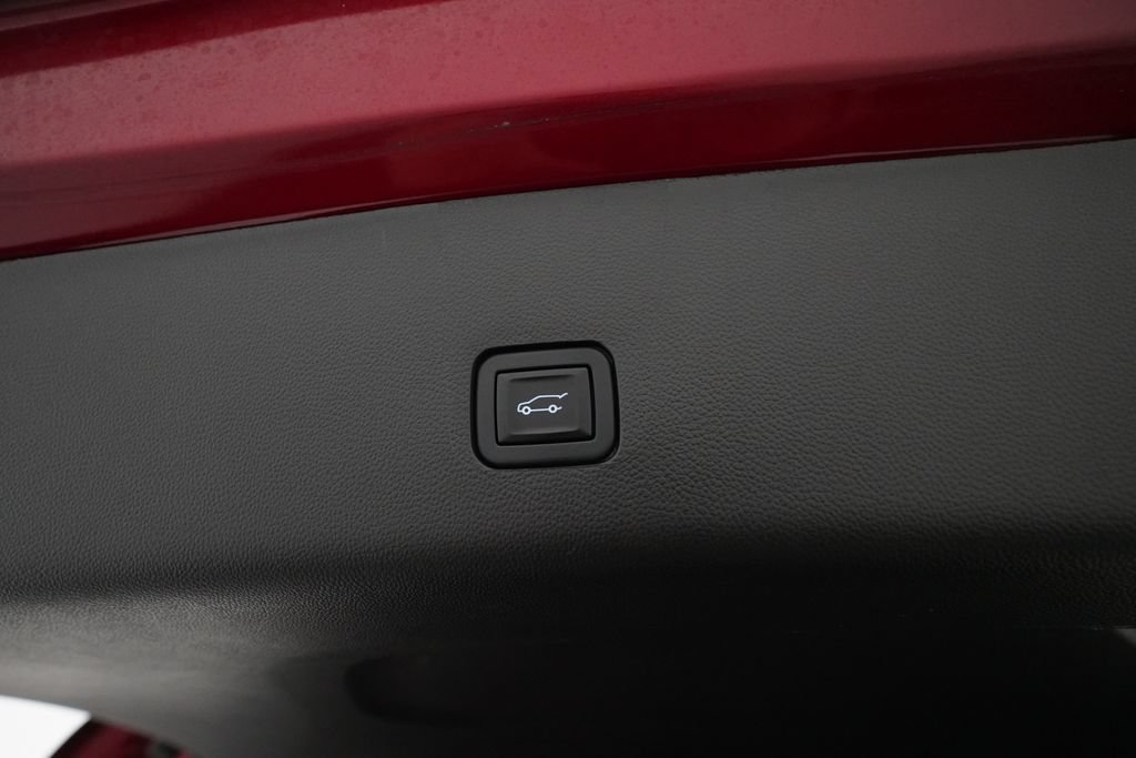 Used 2023 Chevrolet Traverse LT AWD/4WD image 15
