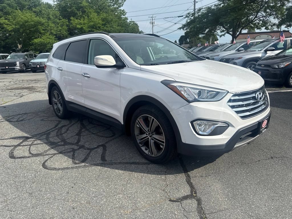 Used 2016 Hyundai Santa Fe SE w/ Option Group 03 AWD/4WD image 3