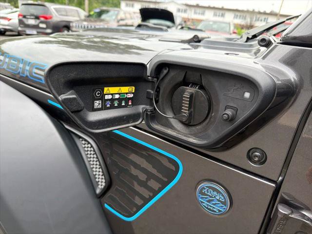Certified 2023 Jeep Wrangler Unlimited Rubicon 4xe w/ Dual Top Group AWD/4WD image 35