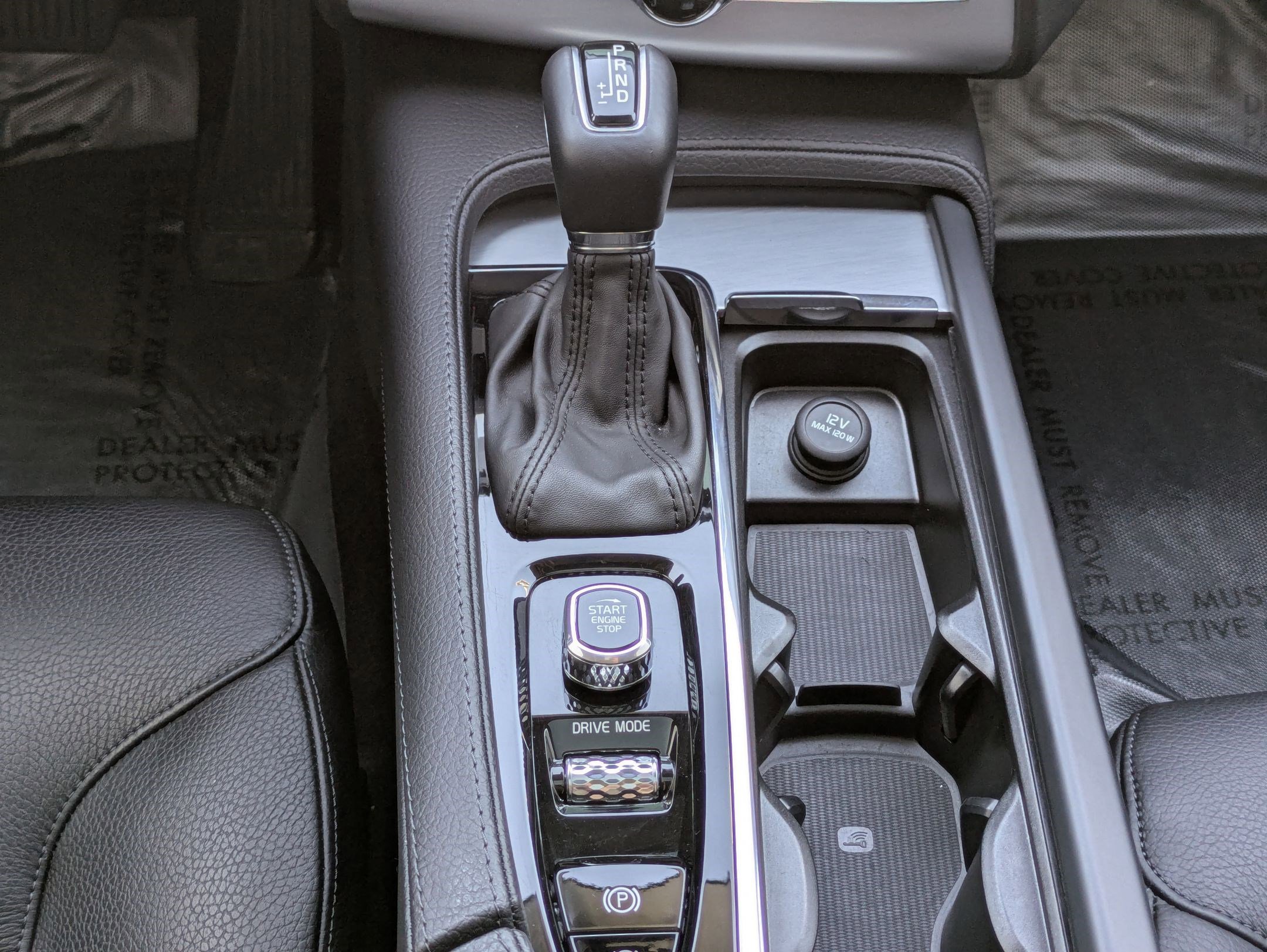 Used 2018 Volvo XC90 T5 Momentum w/ Convenience Package image 27