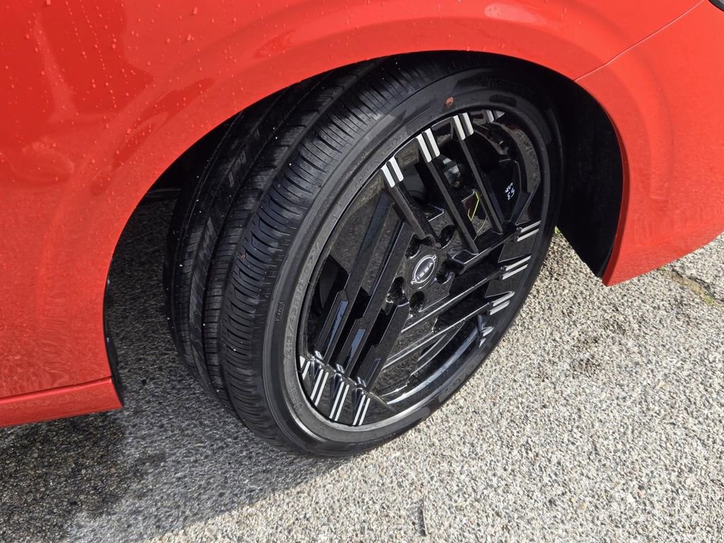 New 2026 Nissan Sentra SR w/ Floor Mat Package image 6