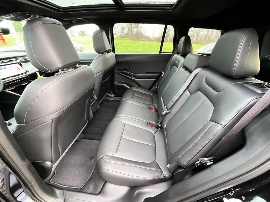 New 2026 Jeep Cherokee Limited AWD/4WD image 31