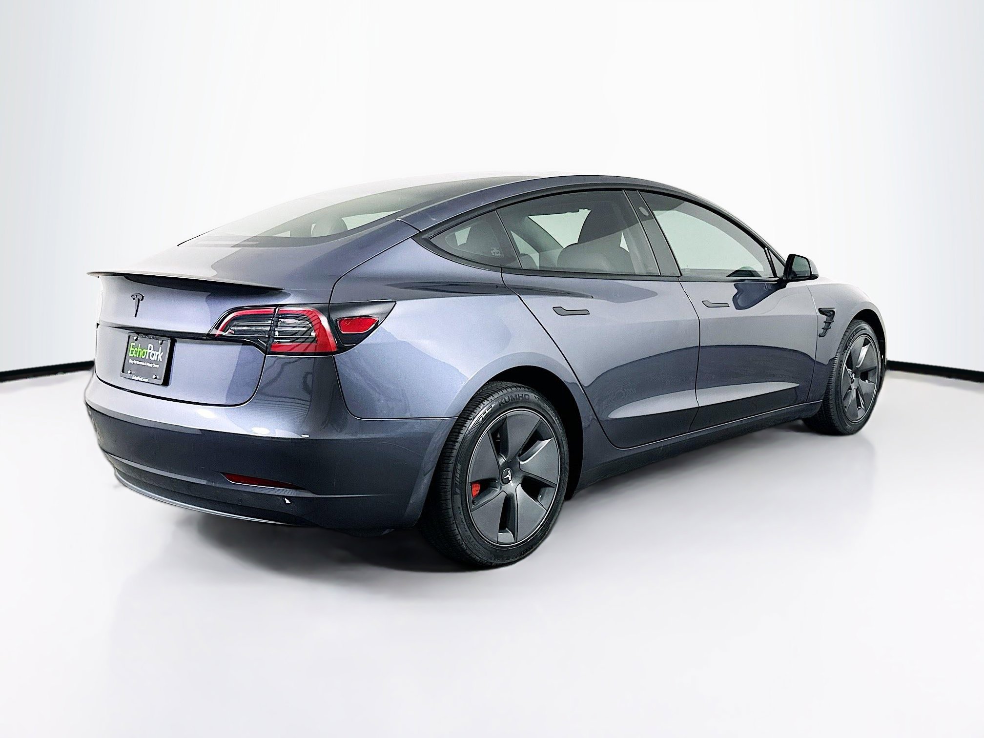 Used 2023 Tesla Model 3 Standard Range image 9