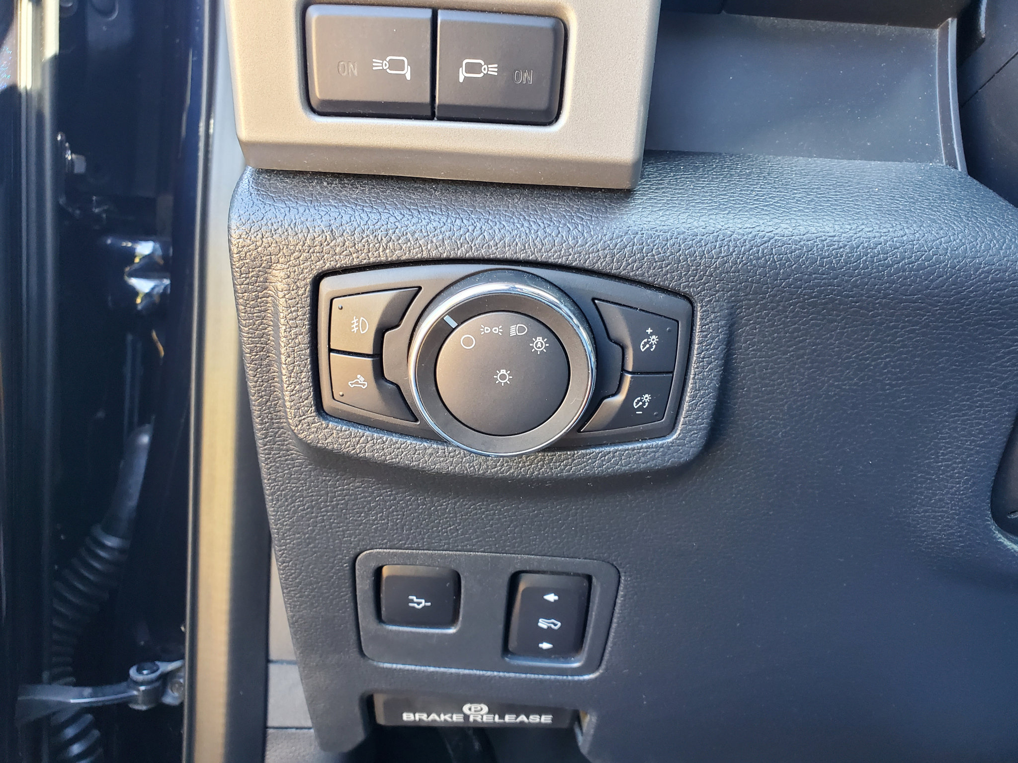 Used 2022 Ford F250 Lariat w/ Lariat Ultimate Package image 28