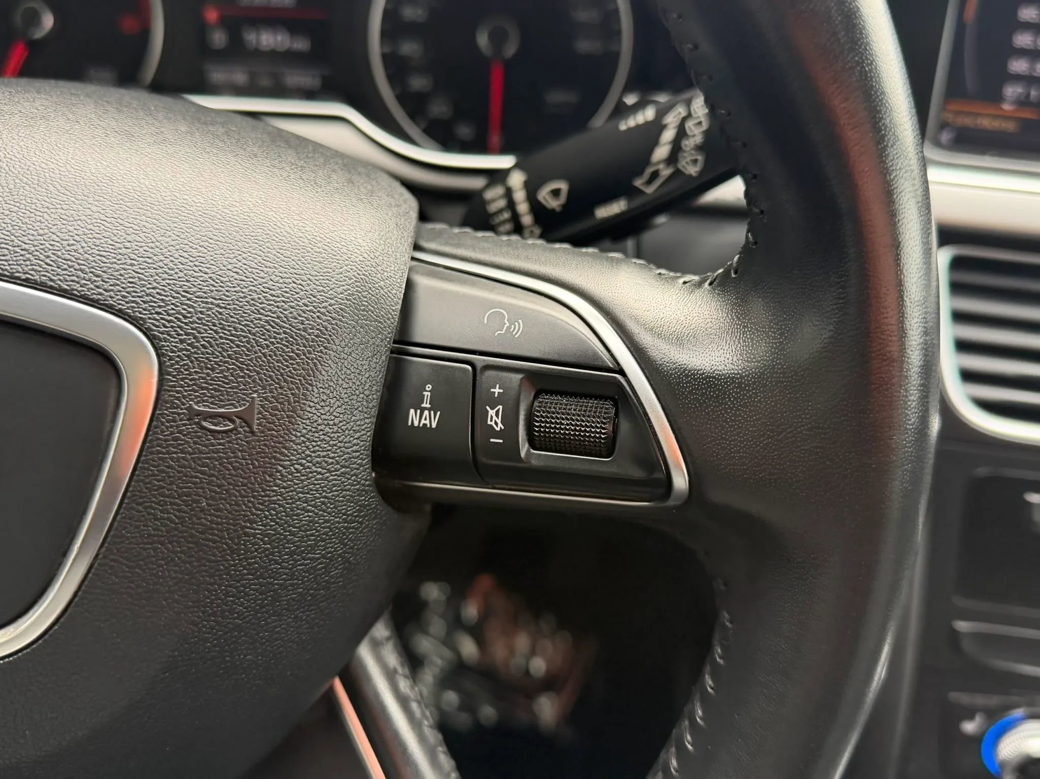 Used 2015 Audi A4 Premium w/ Audi MMI Navigation image 22