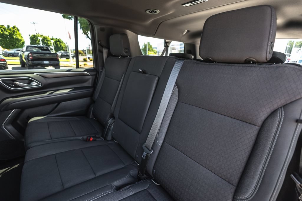 Used 2022 Chevrolet Suburban LS AWD/4WD image 31