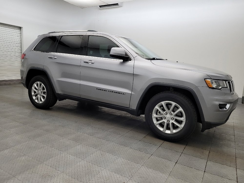 Used 2021 Jeep Grand Cherokee Laredo image 11