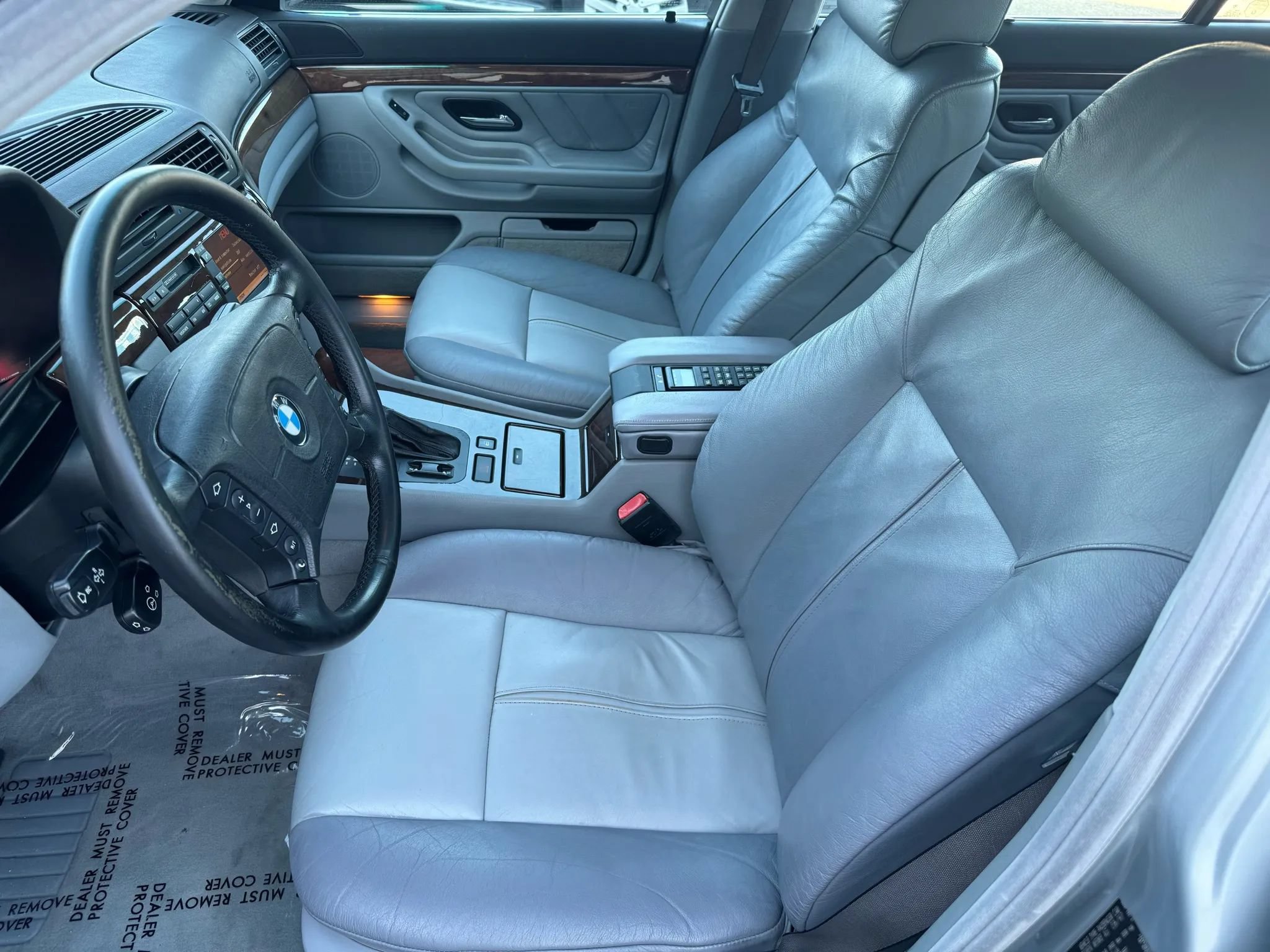 Used 1998 BMW 740iL RWD image 10