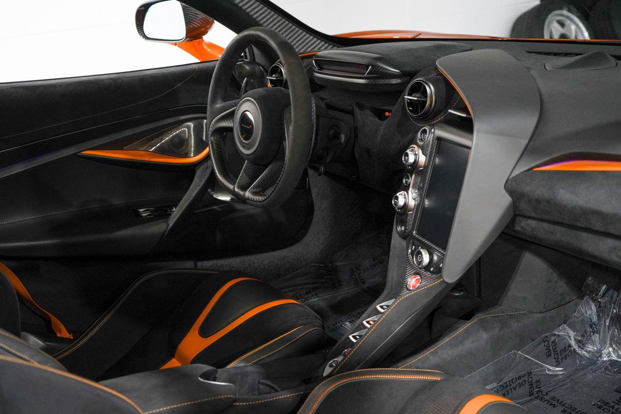 Used 2018 McLaren 720S Performance image 18