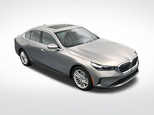 Used 2024 BMW 530i 530i w/ Premium Package image 18