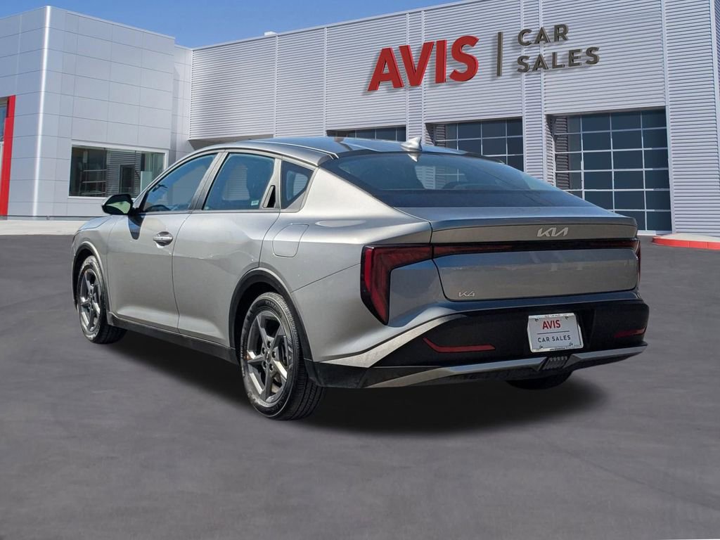 Used 2025 Kia K4 LXS image 3