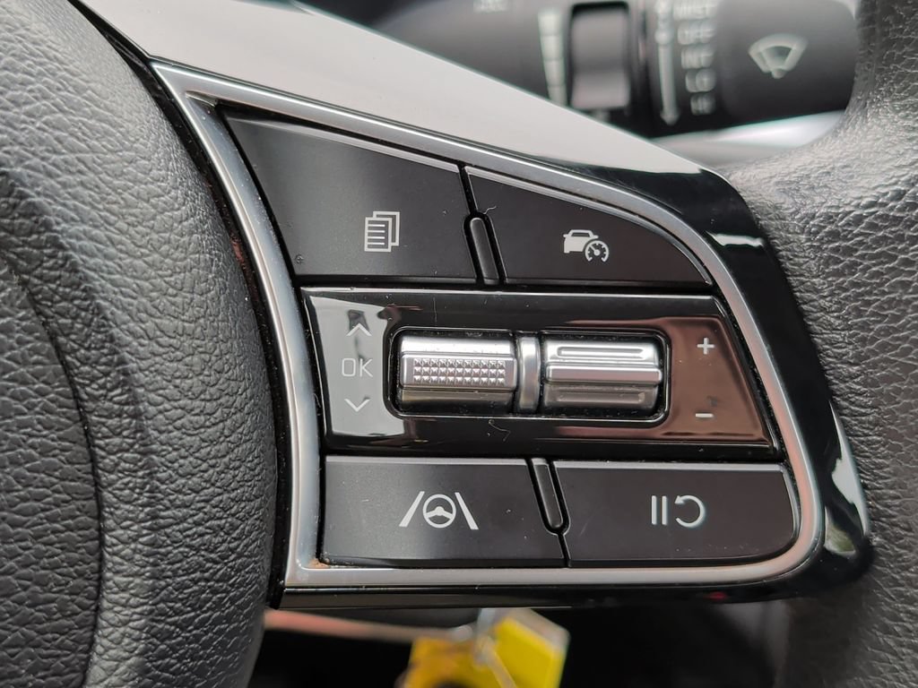 Used 2024 Kia Forte LXS FWD image 13