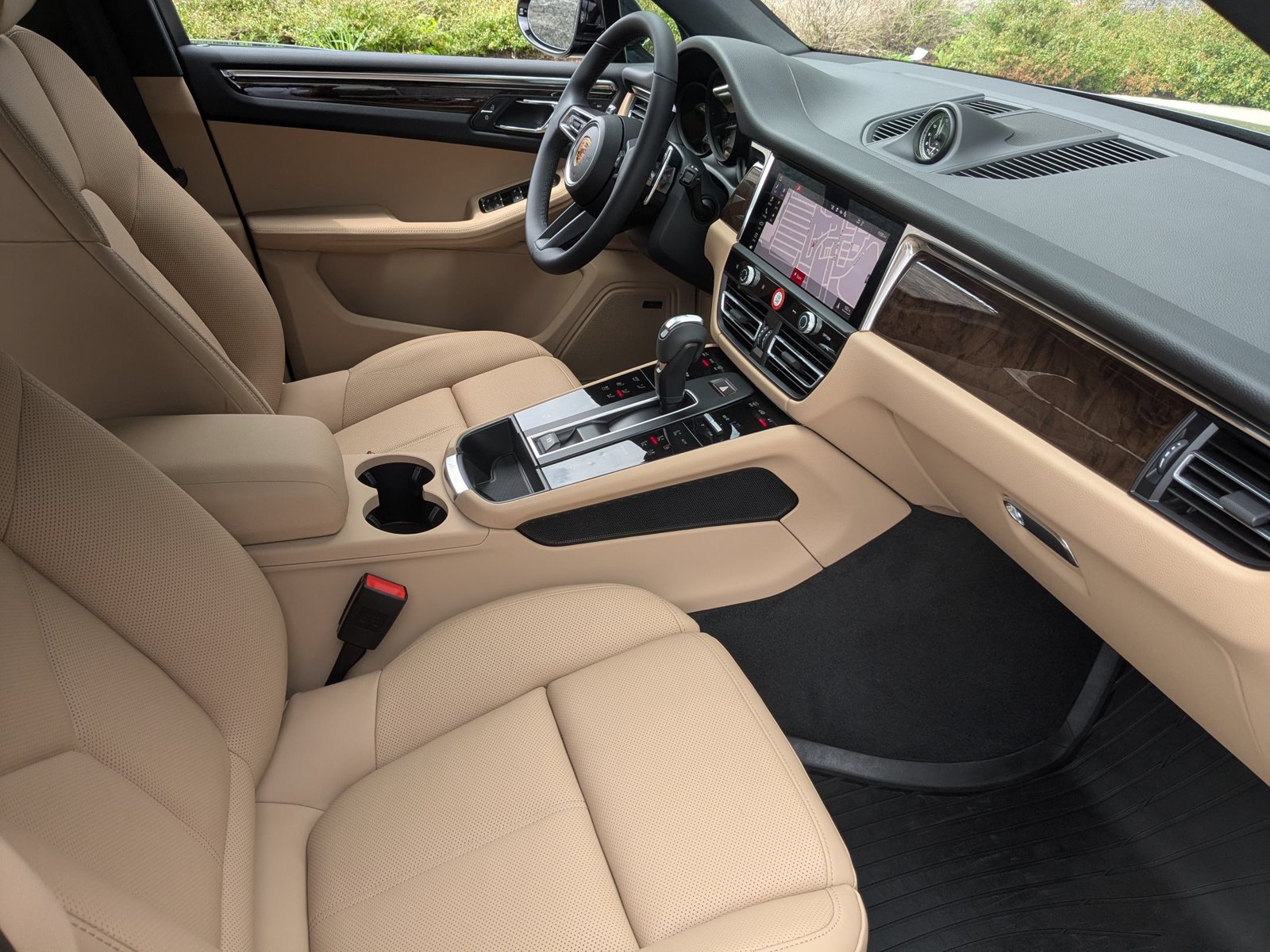 New 2026 Porsche Macan AWD/4WD image 27