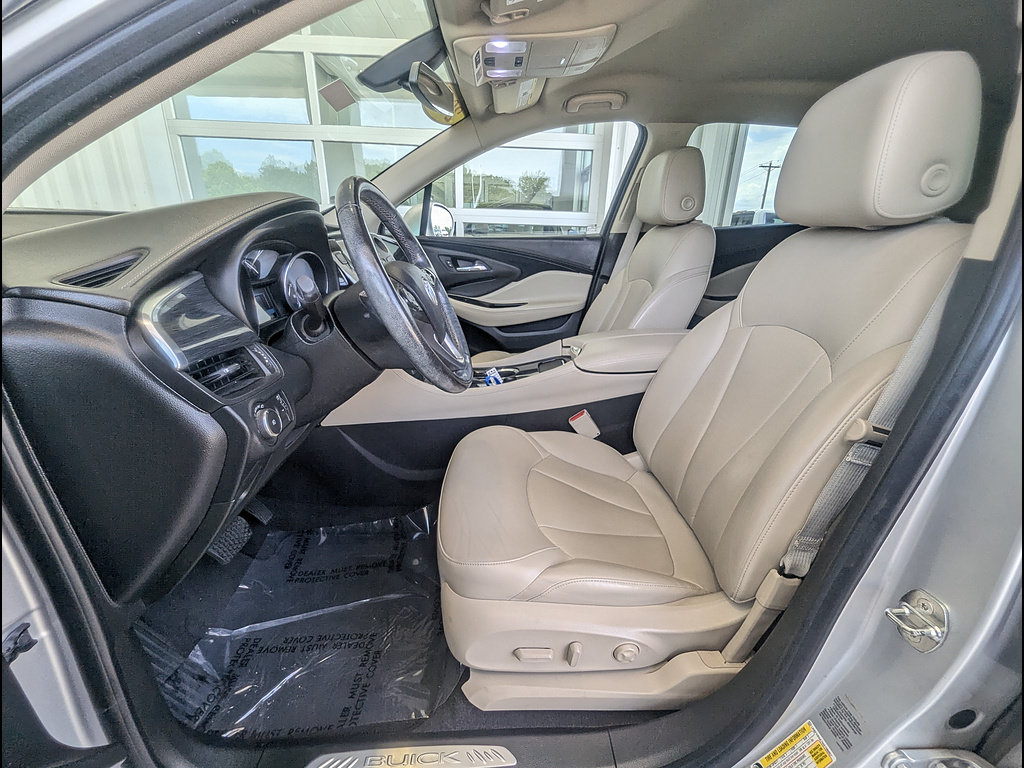 Used 2017 Buick Envision Essence FWD image 18