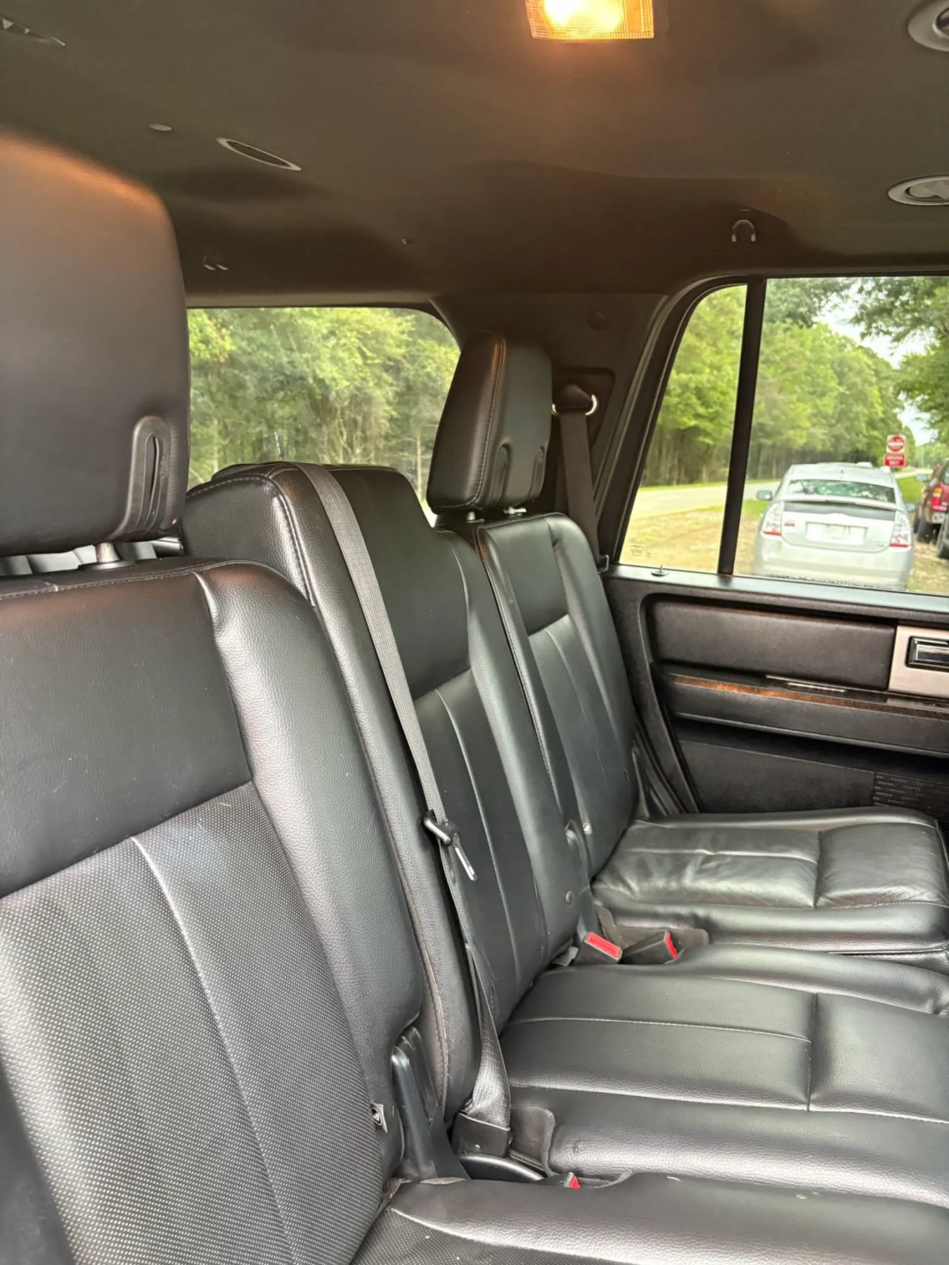 Used 2016 Ford Expedition Limited w/ Equipment Group 301A AWD/4WD image 36