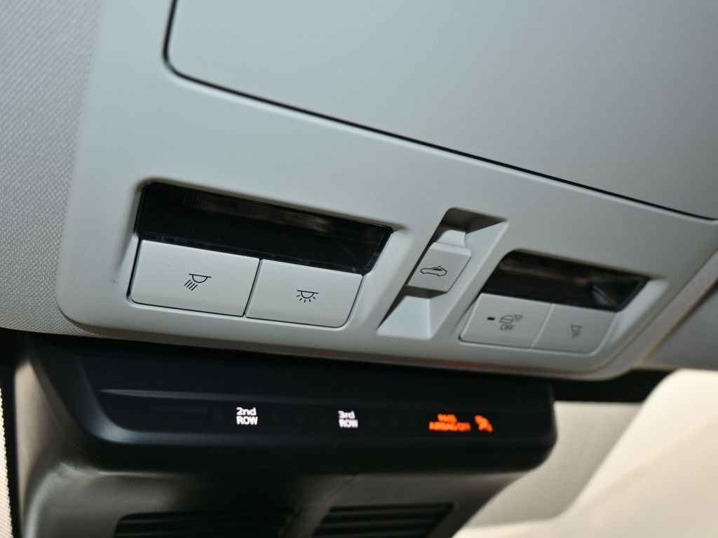 Used 2025 MAZDA CX-90 Plug-In Hybrid w/ Preferred image 22