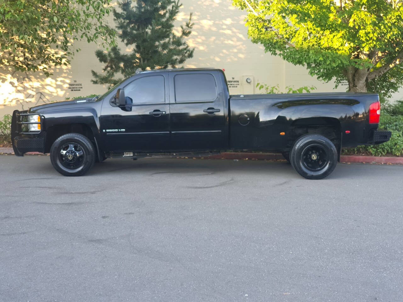 Used 2008 Chevrolet Silverado 3500 LT w/ EZ-Lift Tailgate Package RWD image 13
