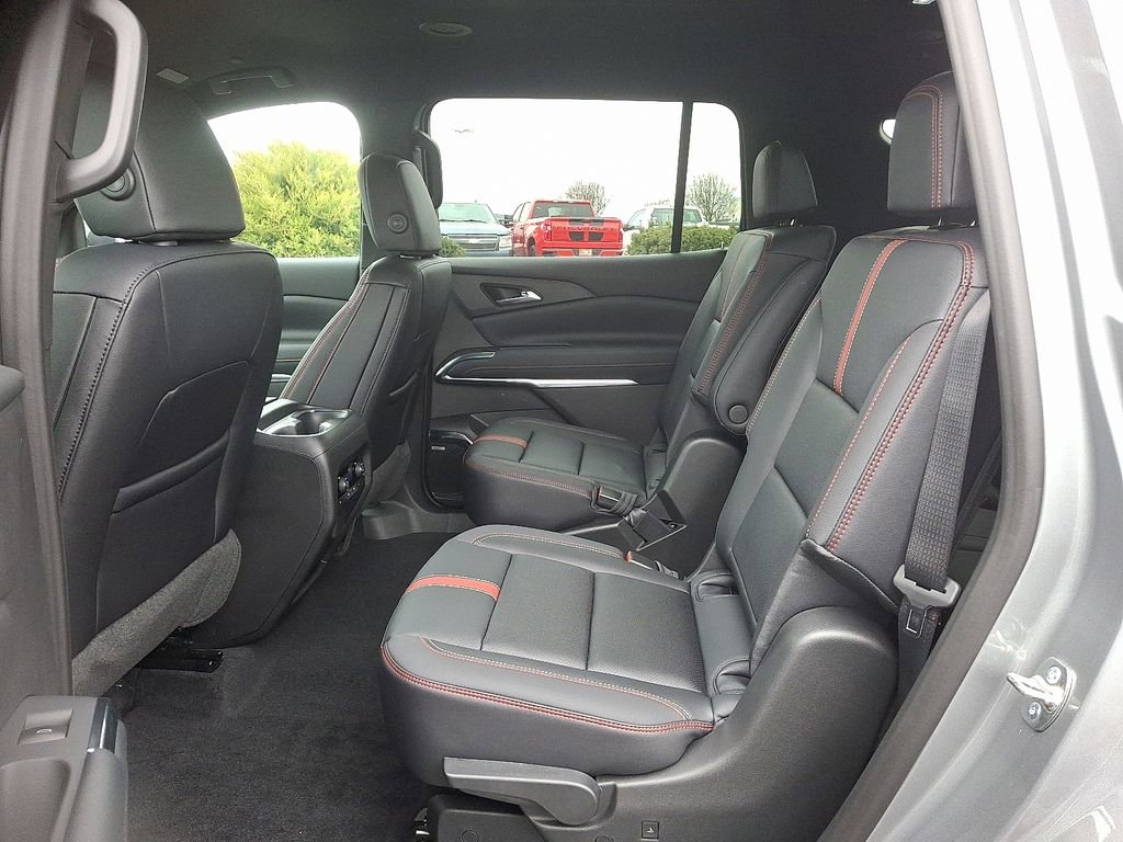 New 2026 Chevrolet Traverse RS image 5