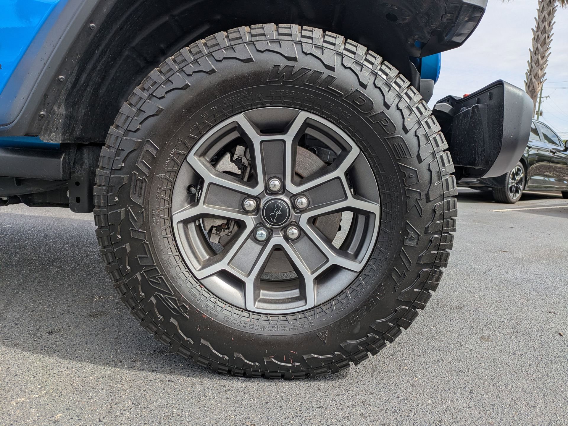 Used 2024 Jeep Gladiator Mojave w/ Convenience Group image 13